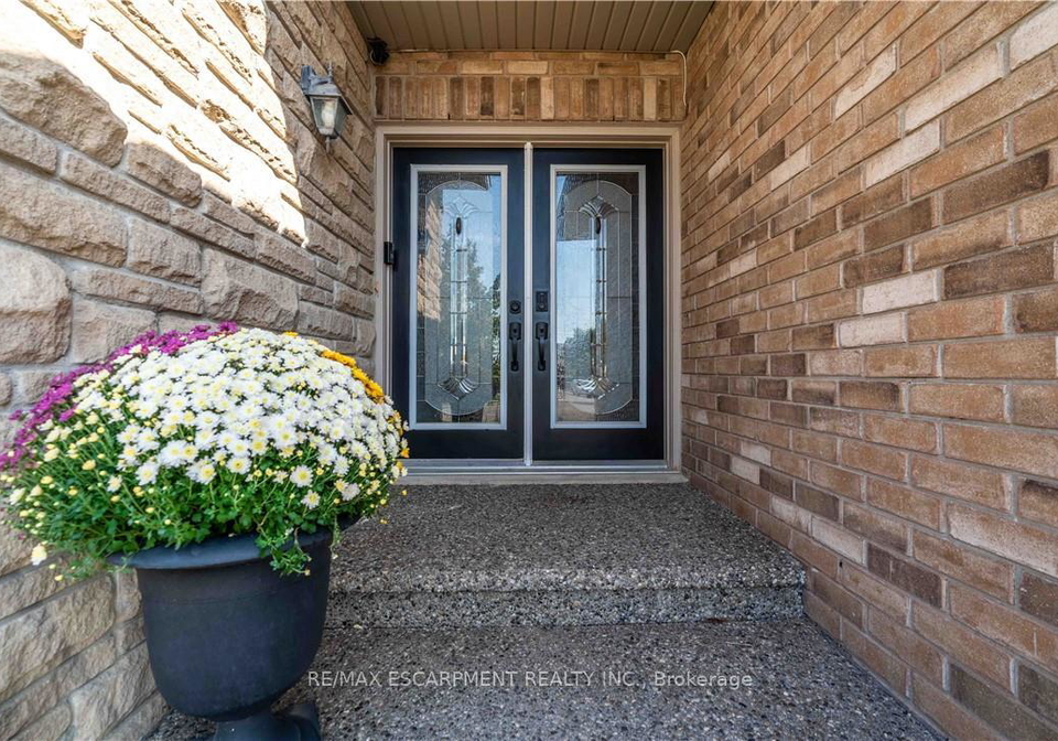 51-showcase-drive-hamilton-ontario-x13043692