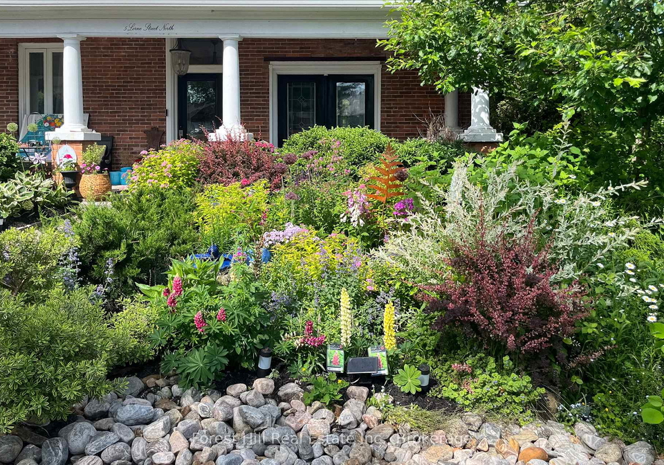 5-lorne-street-n-huntsville-ontario-x13043784