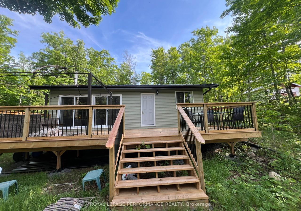 117-raycroft-peninsula-lanark-highlands-ontario-x13043980