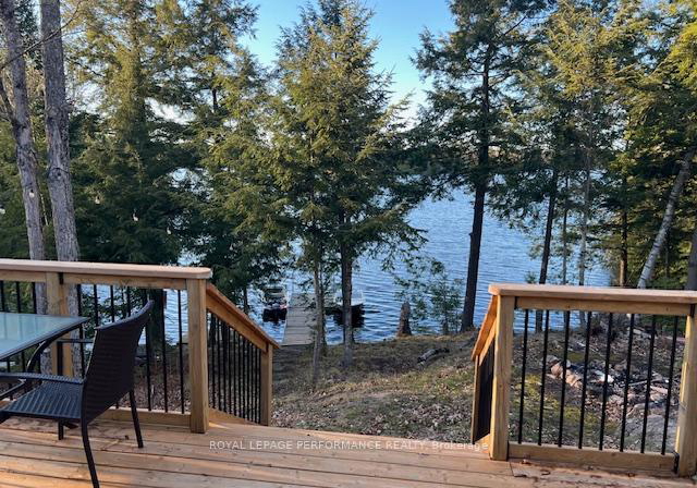 117-raycroft-peninsula-lanark-highlands-ontario-x13043980