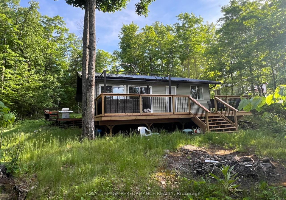 117-raycroft-peninsula-lanark-highlands-ontario-x13043980