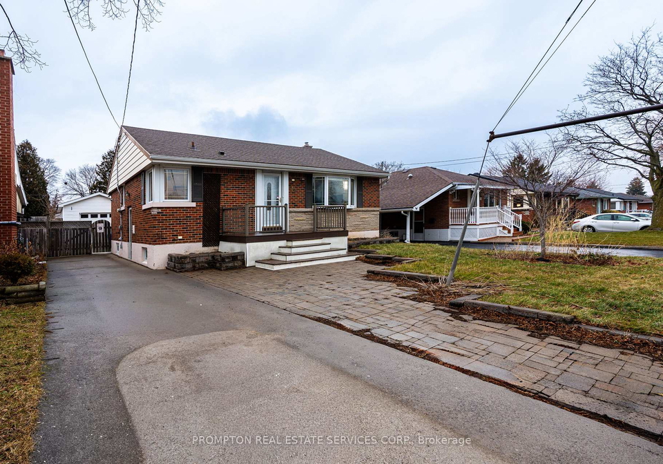 16-fernwood-crescent-hamilton-ontario-x13044018