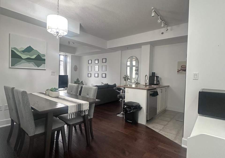 90-charlton-avenue-w-hamilton-ontario-x13044112