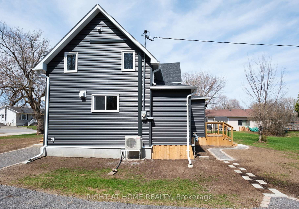 145-sarah-street-e-mcnabbraeside-ontario-x13044114