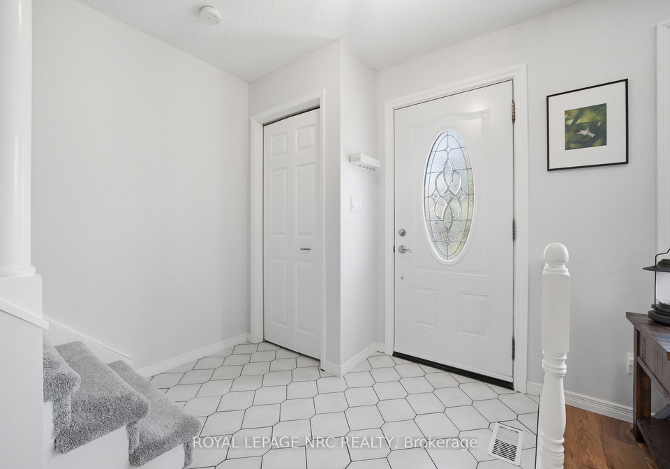 35-birchpark-drive-grimsby-ontario-x13044874