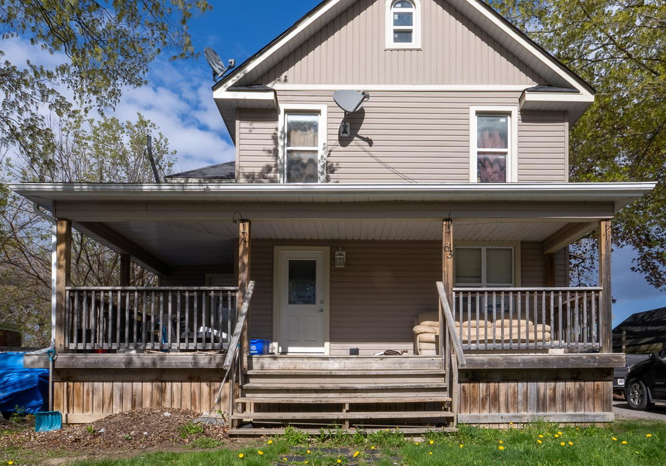 63-lorne-avenue-quinte-west-ontario-x13045186