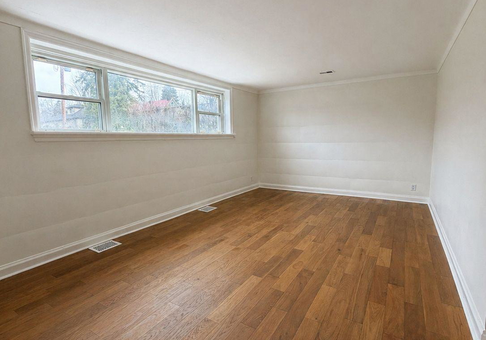 663-tweedsmuir-avenue-ottawa-ontario-x13045336