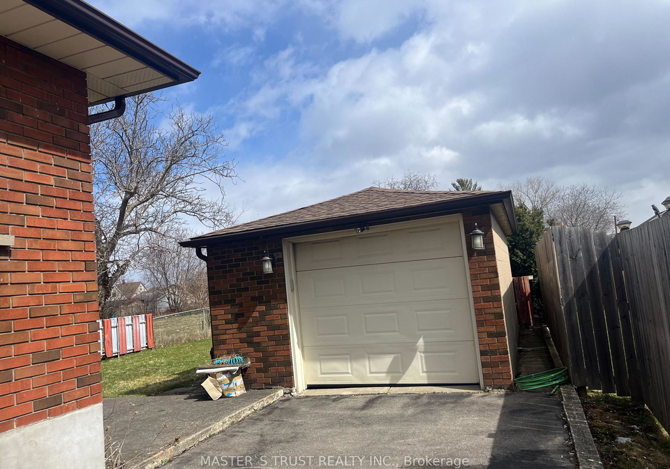 5568-drummond-road-niagara-falls-ontario-x13045380