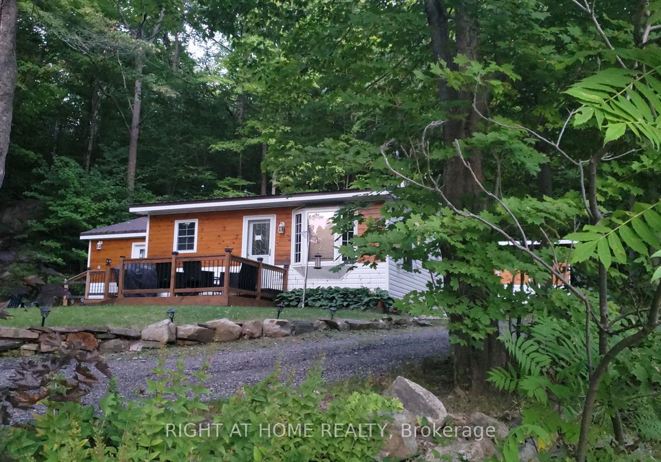 16366-hwy-35-algonquin-highlands-ontario-x13045486