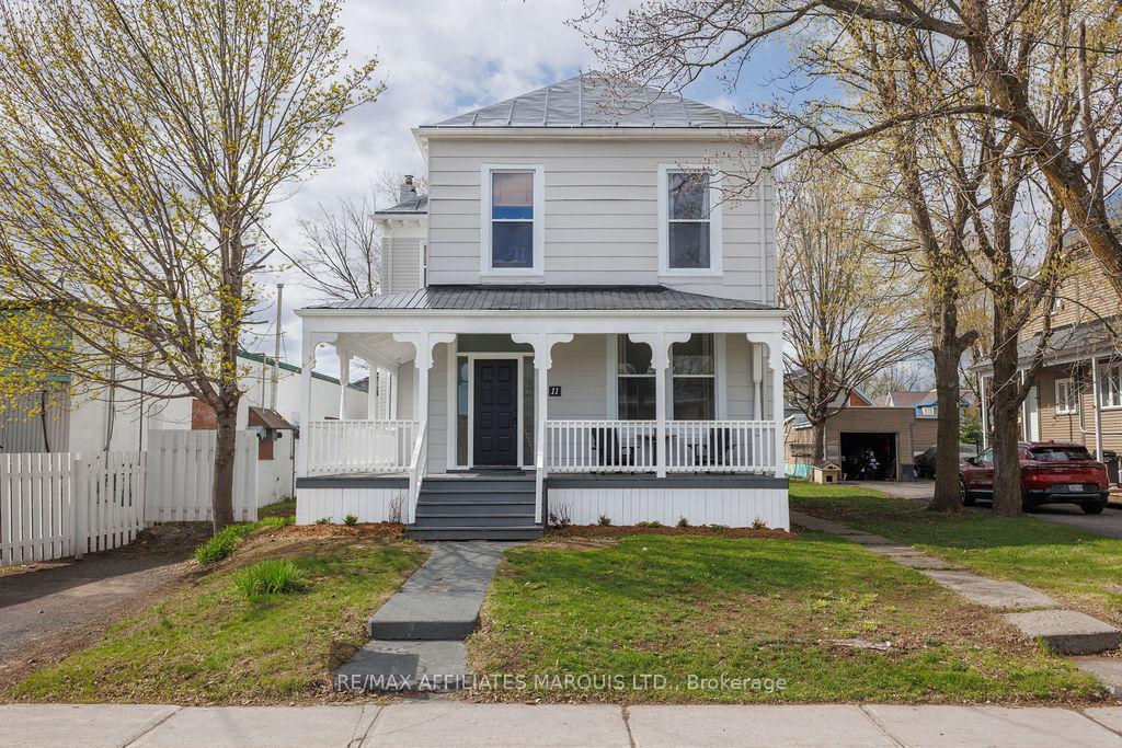 11-elgin-street-e-north-glengarry-ontario-x13045616
