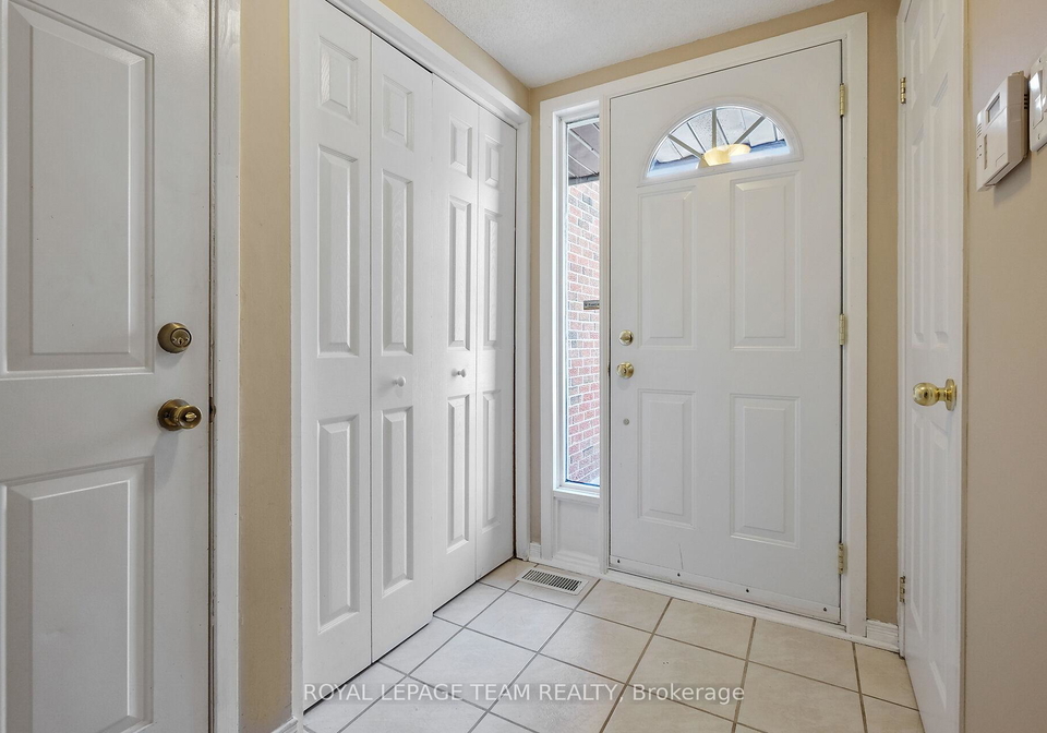 3205-uplands-drive-ne-ottawa-ontario-x13045762