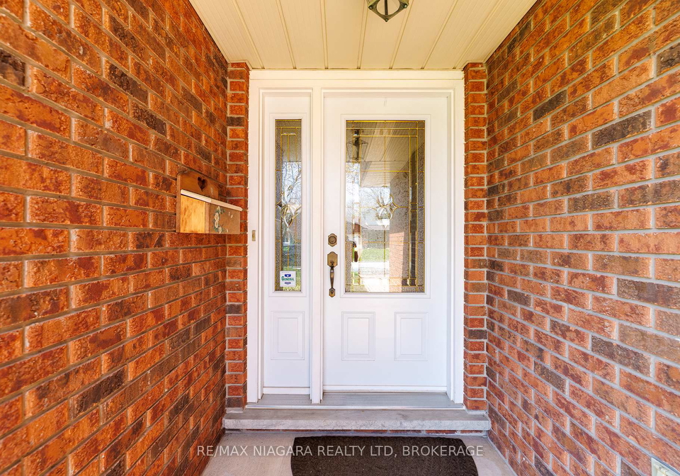 4409-latina-crescent-niagara-falls-ontario-x13045772