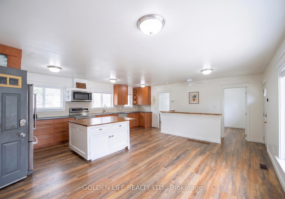 24-lawrence-street-n-kawartha-lakes-ontario-x13045814