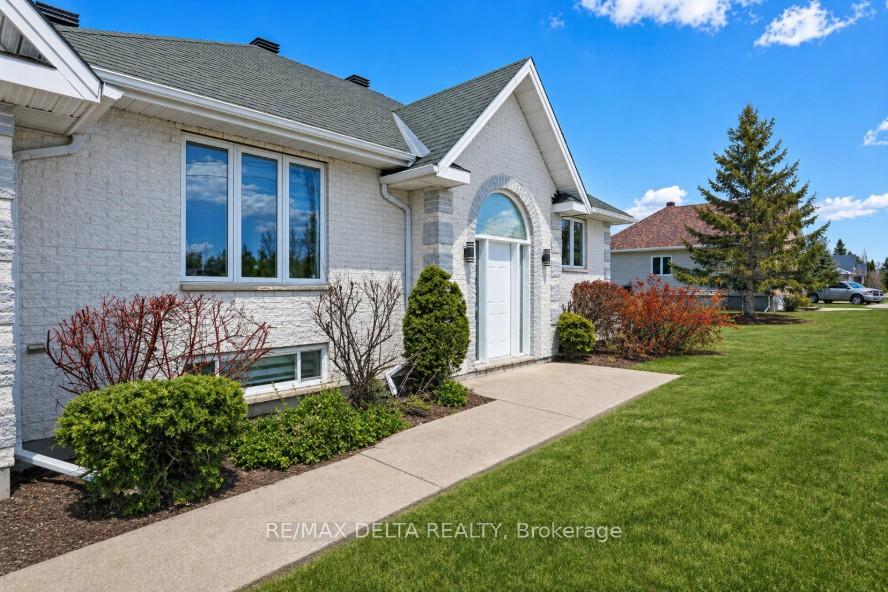 2031-devine-road-ottawa-ontario-x13045856