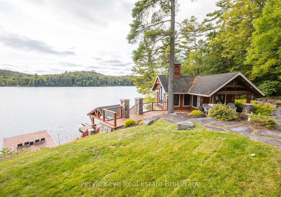 247-south-drive-huntsville-ontario-x13046408