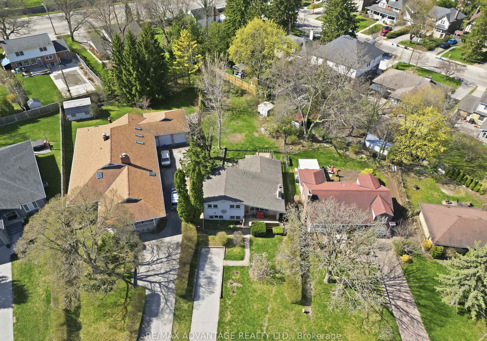 5-mountsfield-drive-london-south-ontario-x13046602