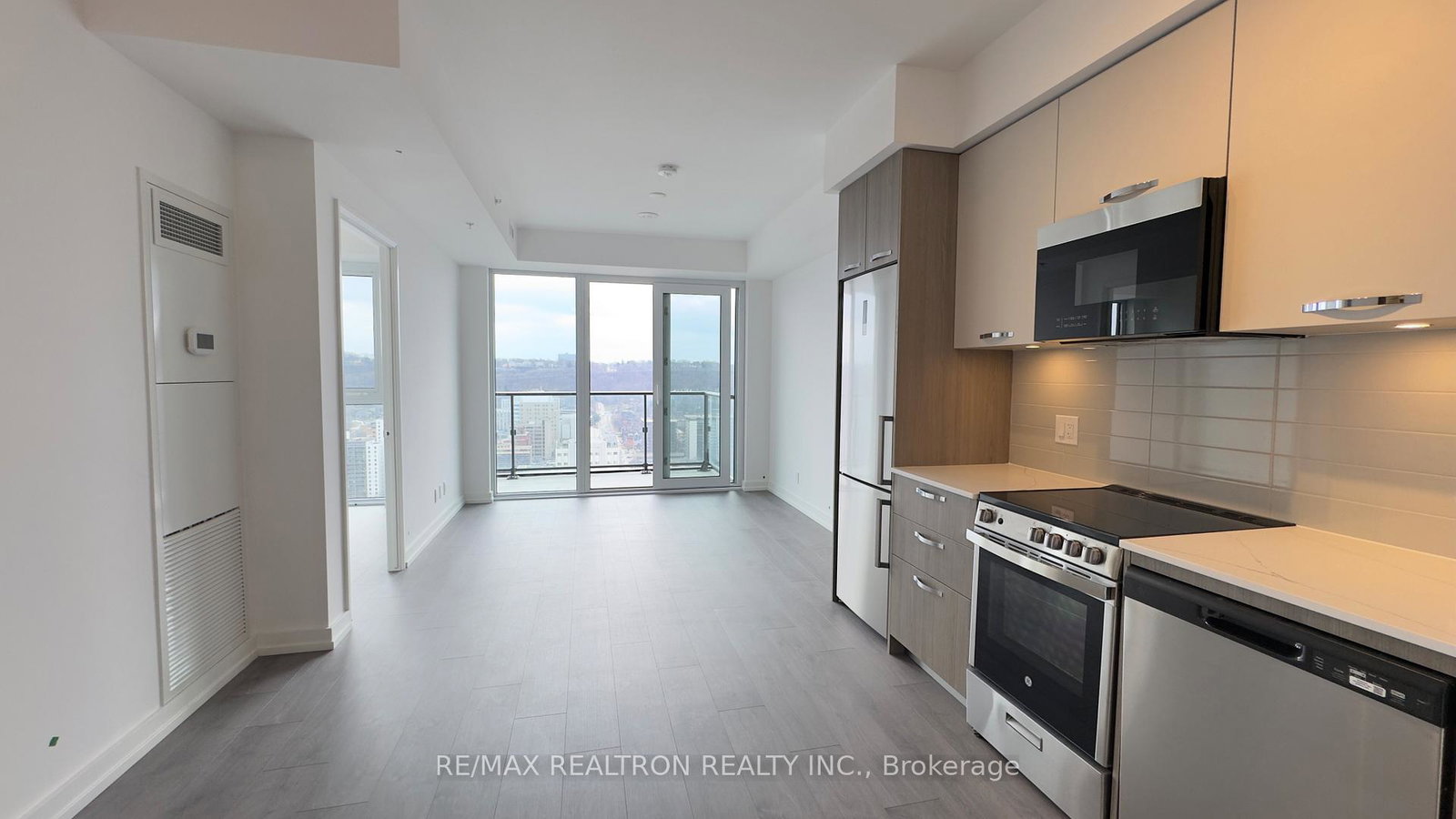75-james-street-s-hamilton-ontario-x13046648