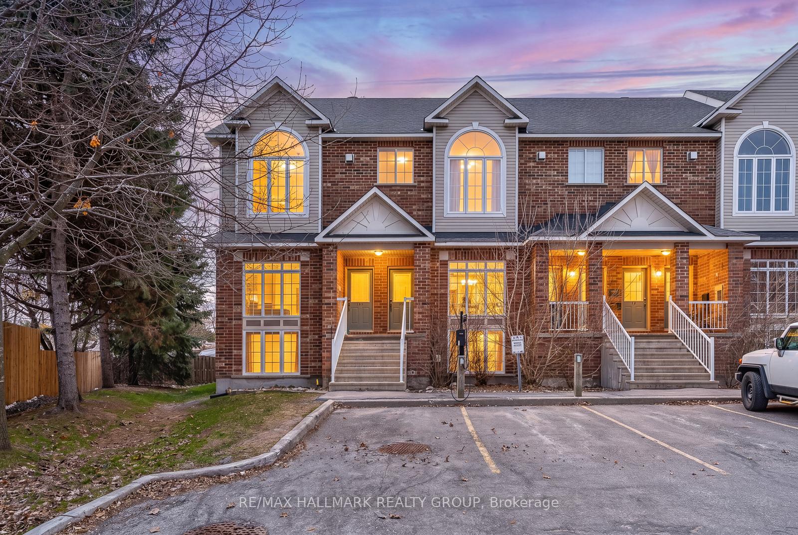 142-gatestone-private-ottawa-ontario-x13046652
