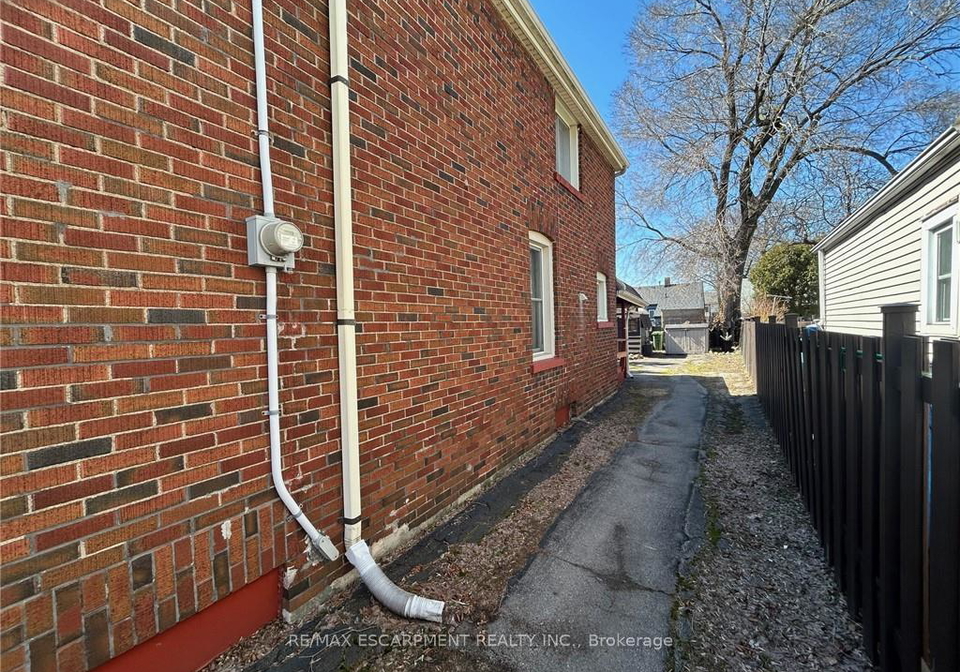 72-east-32nd-street-hamilton-ontario-x13046712