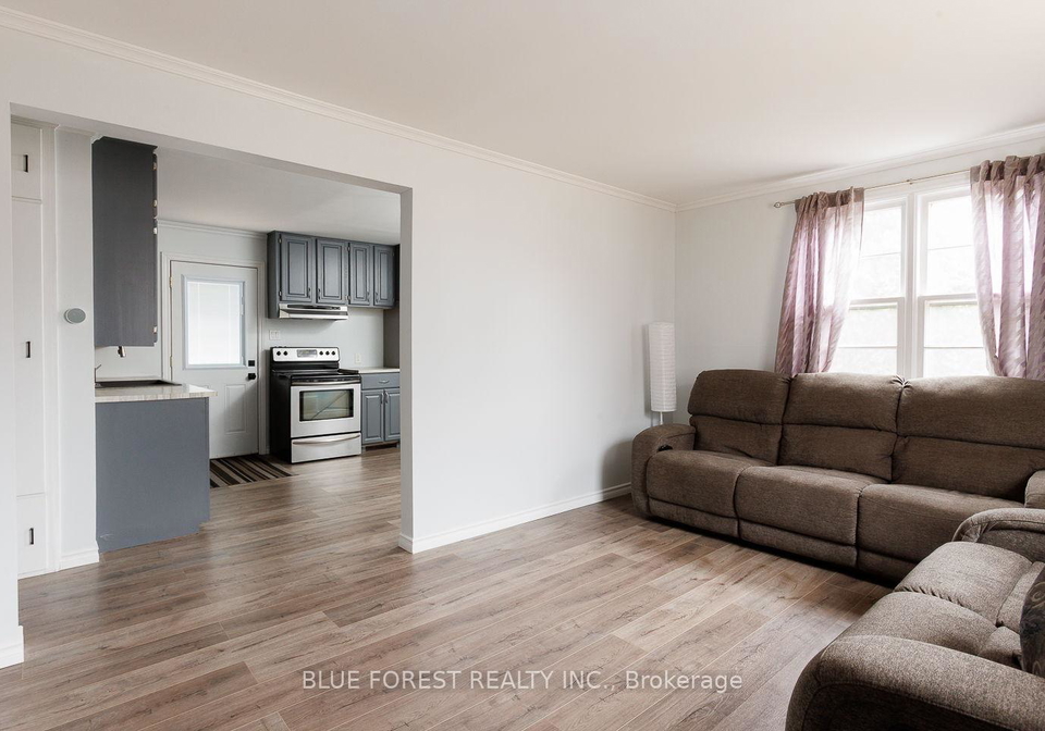 1877-royal-crescent-london-east-ontario-x13046980