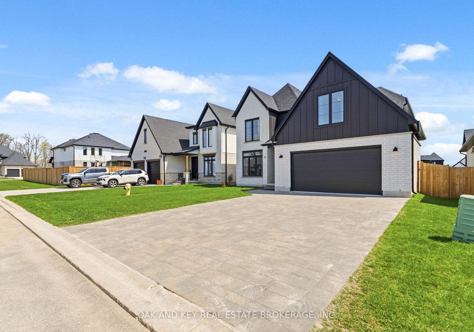 13-briscoe-crescent-strathroy-caradoc-ontario-x13047036