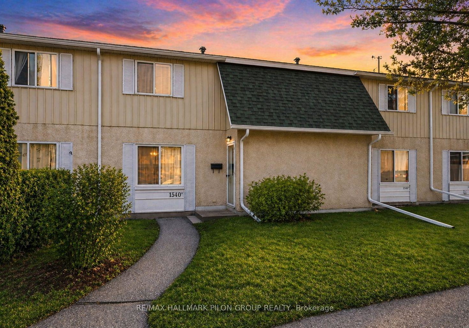 1540-beaverpond-drive-ottawa-ontario-x13047102