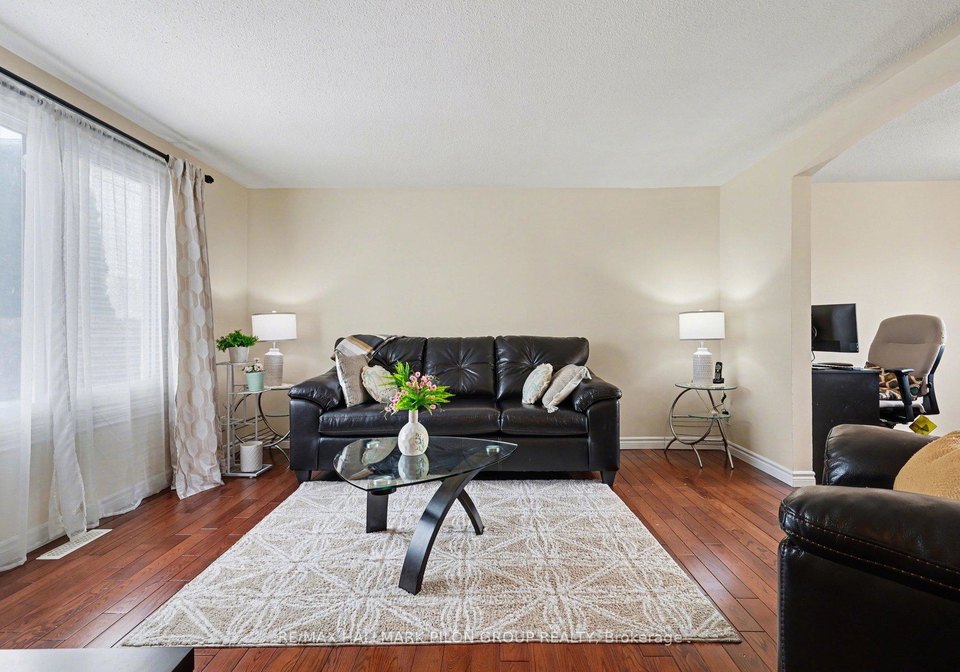 1540-beaverpond-drive-ottawa-ontario-x13047102