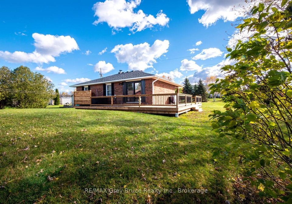 105-john-street-georgian-bluffs-ontario-x13047136
