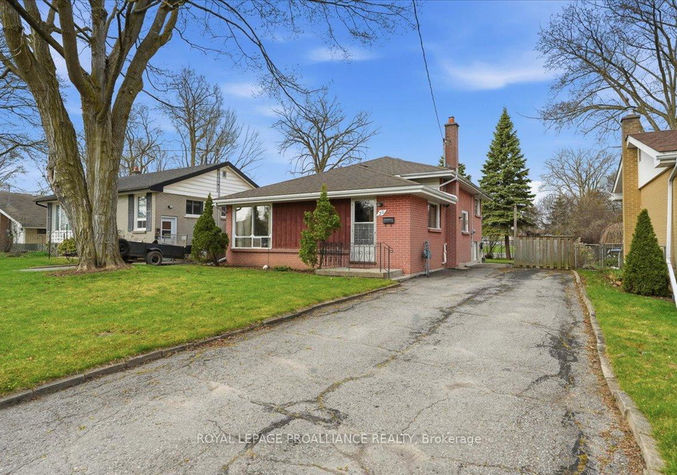 30-lambert-drive-belleville-ontario-x13047322