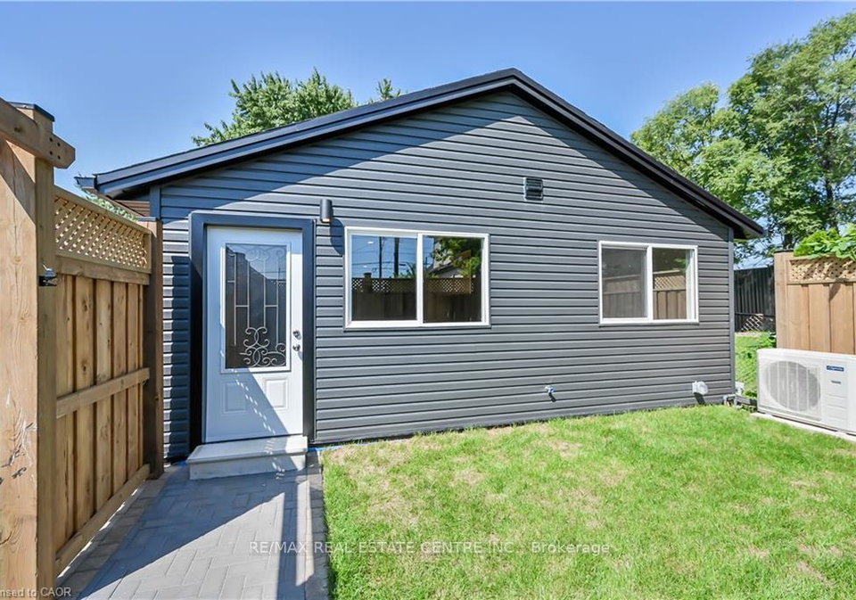 4mahony-avenue-hamilton-ontario-x13047388
