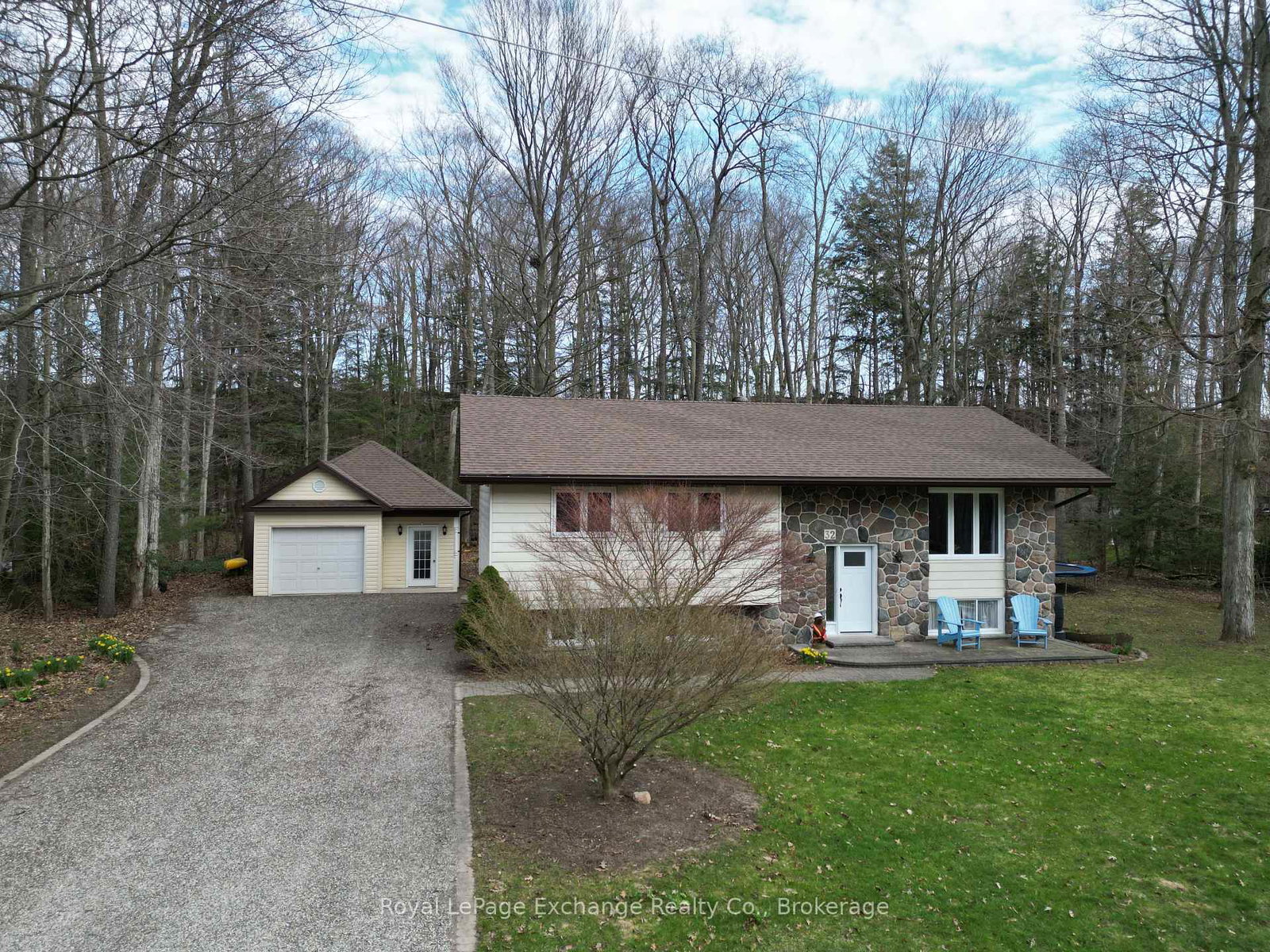 32-blairs-trail-huron-kinloss-ontario-x13047604