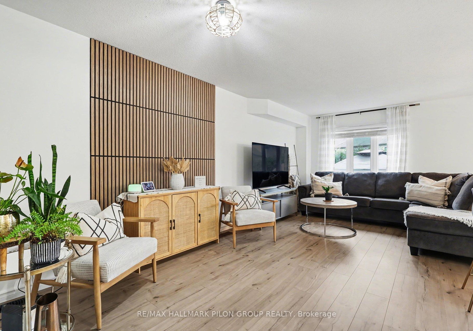 218-rolling-meadow-crescent-ottawa-ontario-x13047756