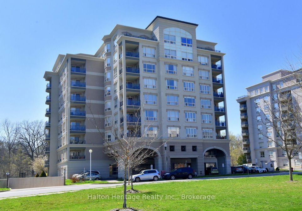 3000-creekside-drive-hamilton-ontario-x13047868