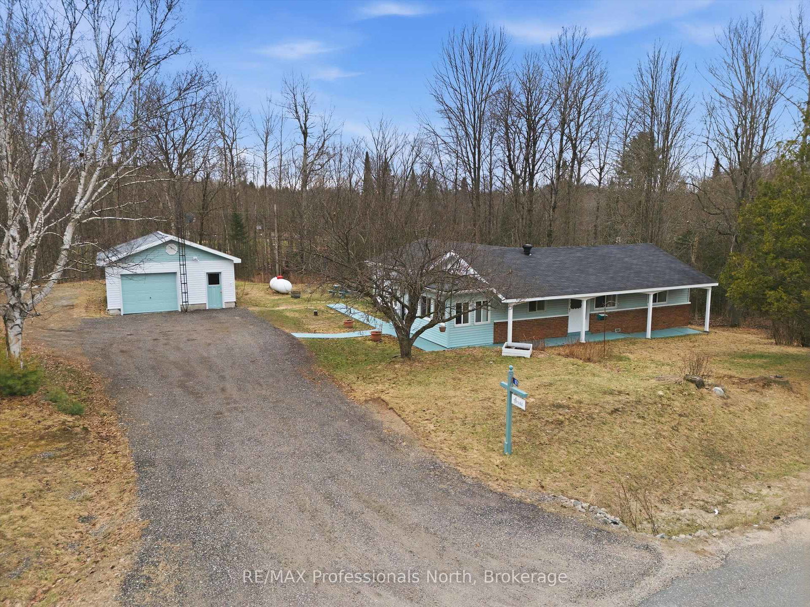 1671-60-highway-huntsville-ontario-x13047926