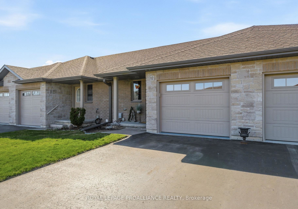 12-cortland-crescent-quinte-west-ontario-x13048116