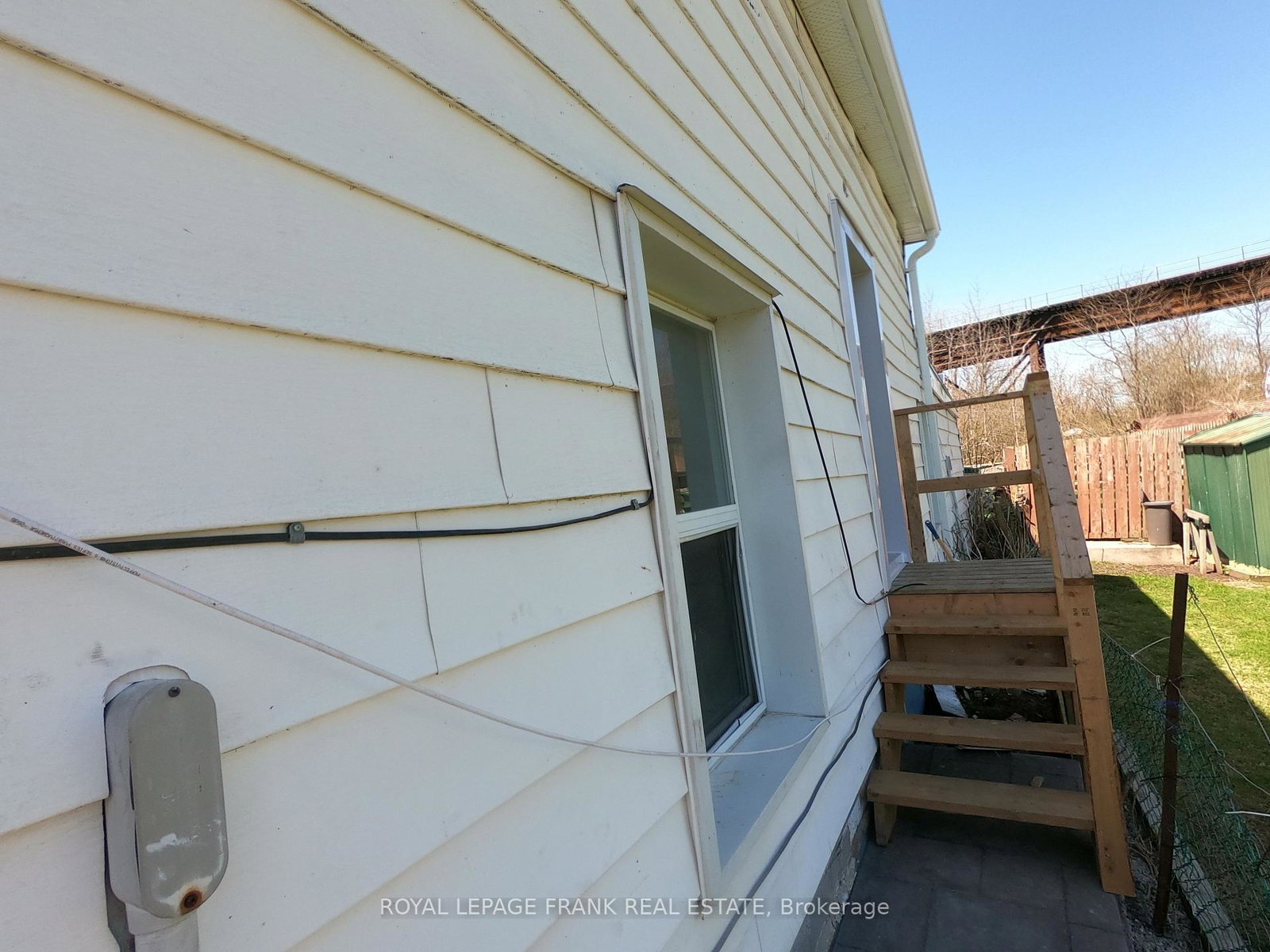 173-stanley-street-quinte-west-ontario-x13048148