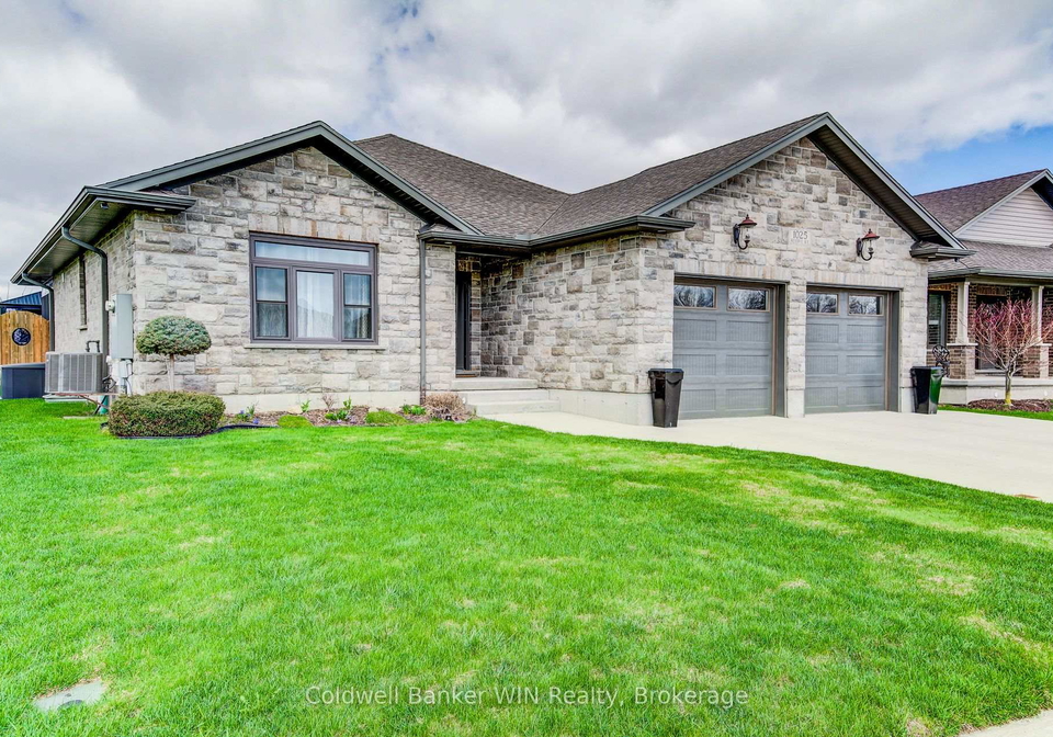 1025-reserve-avenue-s-north-perth-ontario-x13048192