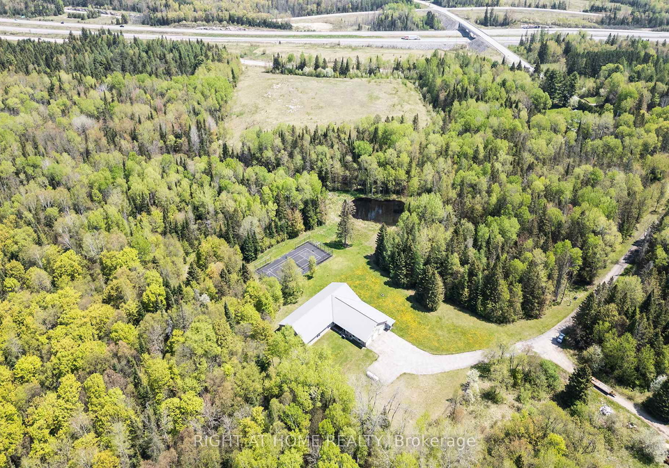 146-oke-drive-armour-ontario-x13048228