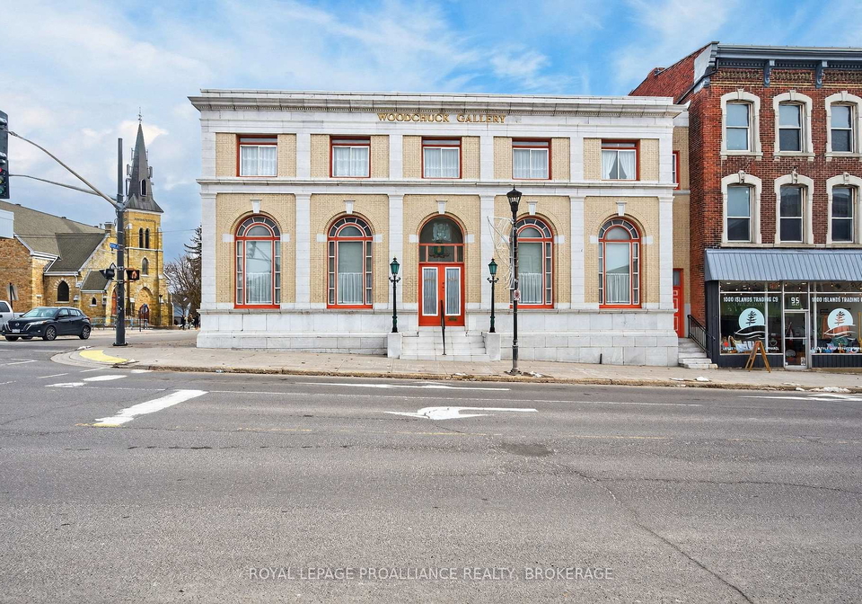 99-king-street-e-gananoque-ontario-x13048254