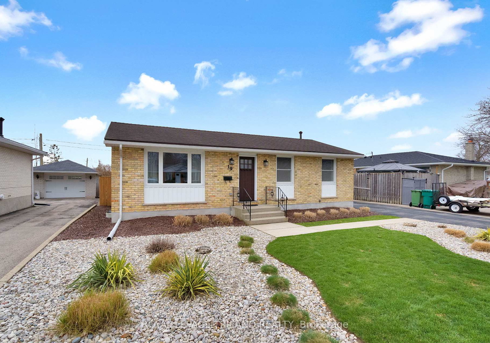 19-sparta-street-st-thomas-ontario-x13048288