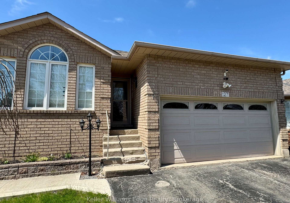 127-first-road-w-hamilton-ontario-x13048760