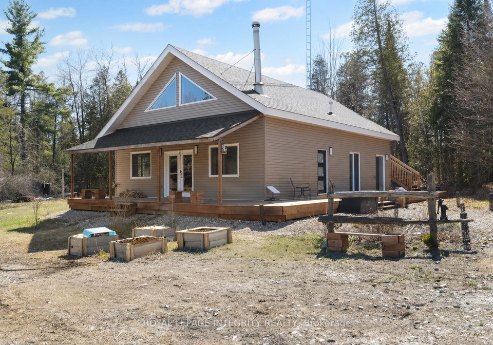 154-proulx-lane-lanark-highlands-ontario-x13049118