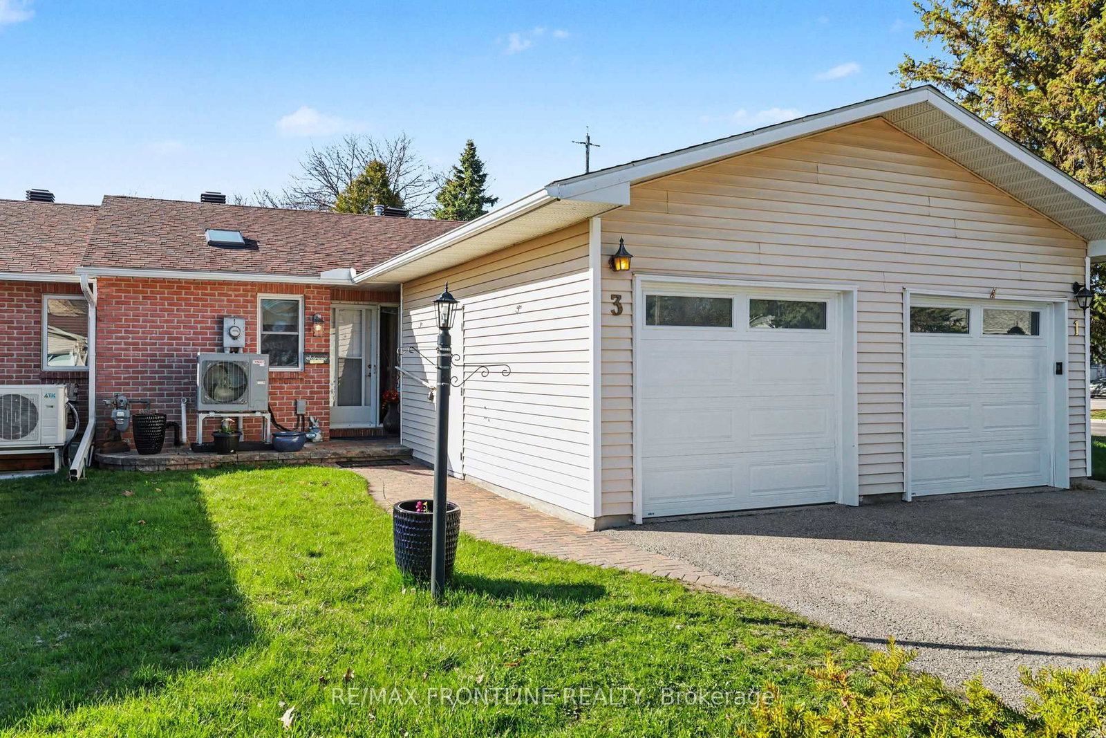 3-lally-lane-perth-ontario-x13049148