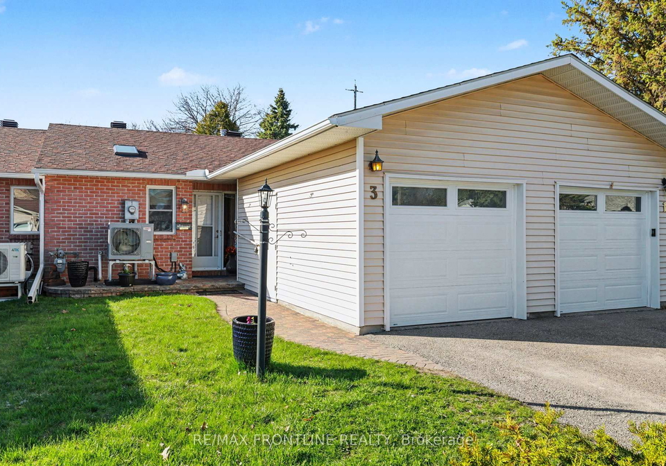 3-lally-lane-perth-ontario-x13049148