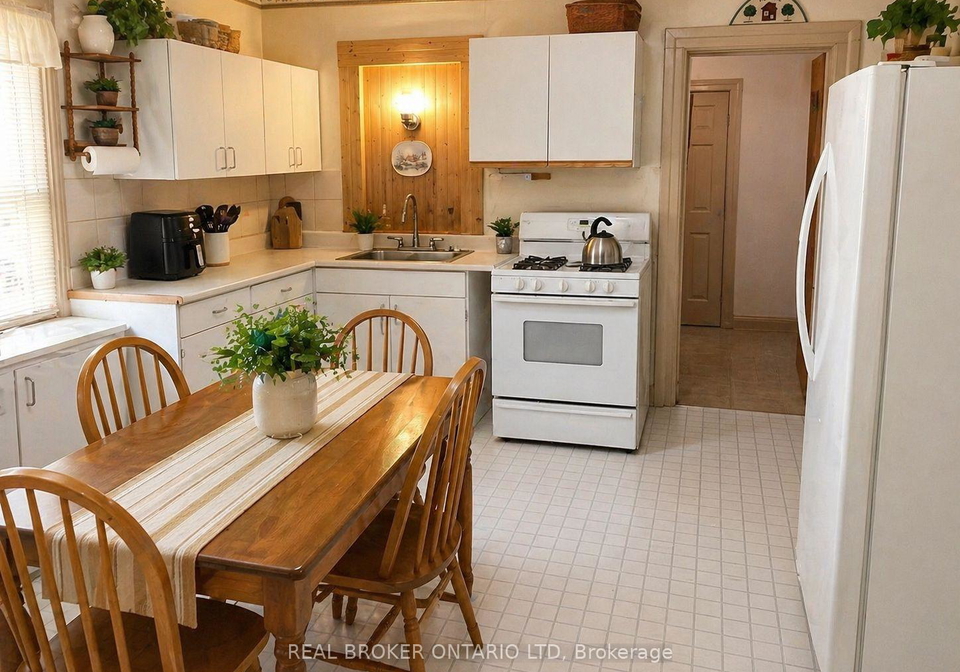163-simpson-street-southwest-middlesex-ontario-x13049294