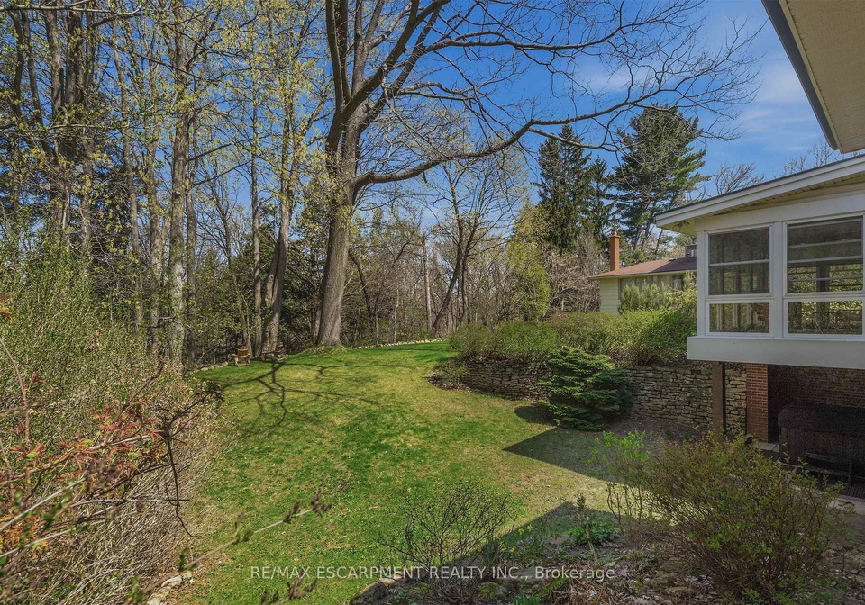88-bertram-drive-hamilton-ontario-x13049478