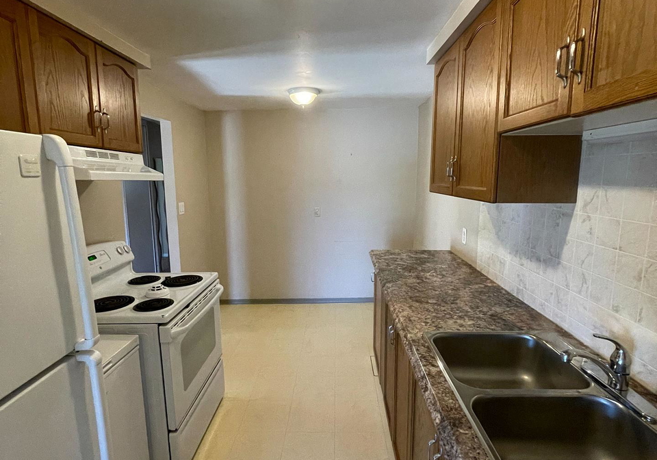 2-baldwin-crescent-thorold-ontario-x13049530