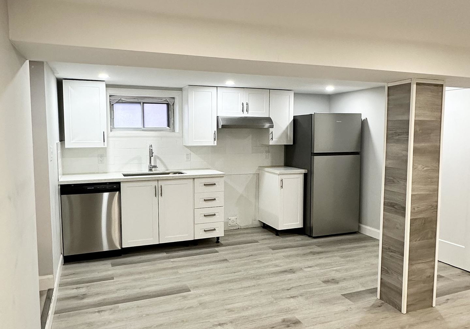 30-balsam-avenue-s-hamilton-ontario-x13049748