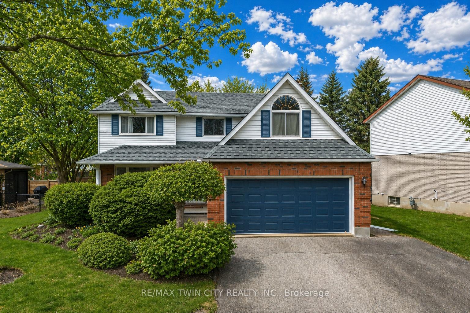 11-darlington-place-kitchener-ontario-x13049988