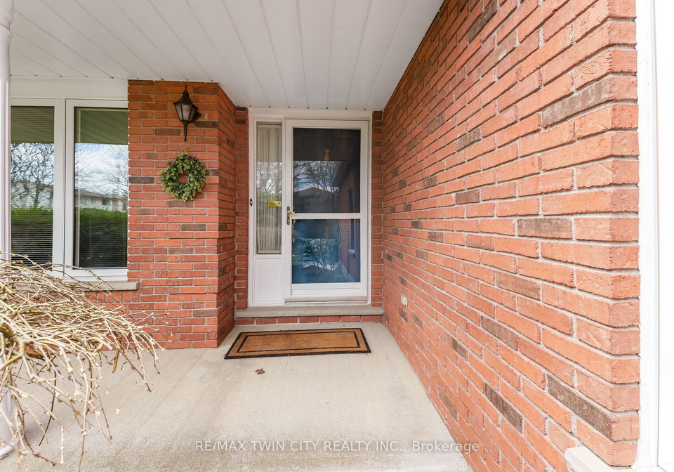 11-darlington-place-kitchener-ontario-x13049988